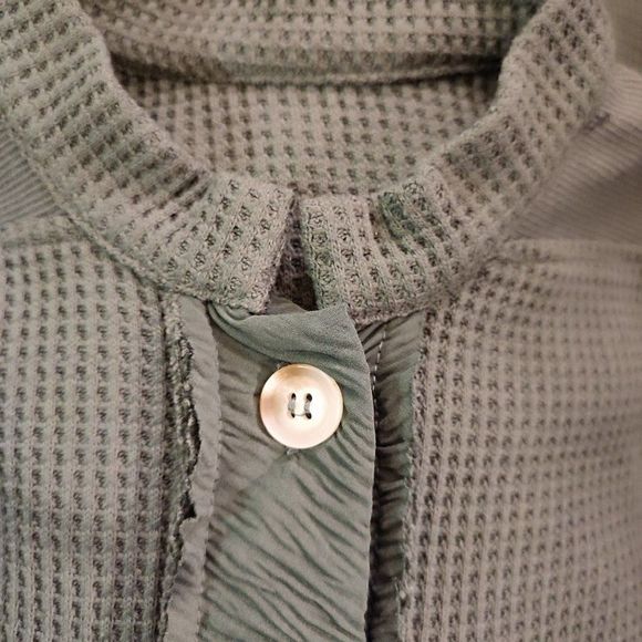 Waffle Knit Shaket Button Down Multi Media Boyfriend Shirt Jacket Button Down Lo - Picture 4 of 5